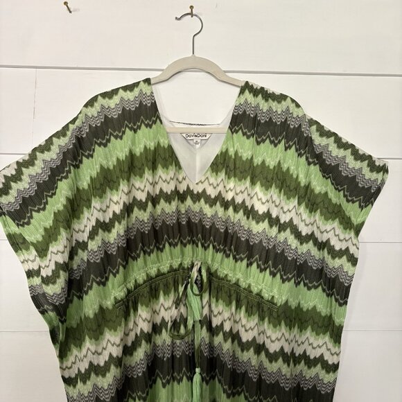 Davi & Dani Green Wavy Knit Design, Tie Waist Dress,Flowy Sleeve SZ X-Large Boho - Picture 2 of 13